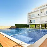 Seagull House - Ocean View Retreat With Pool
