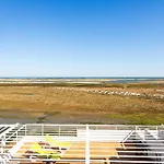 Seagull House - Ocean View Retreat With Pool