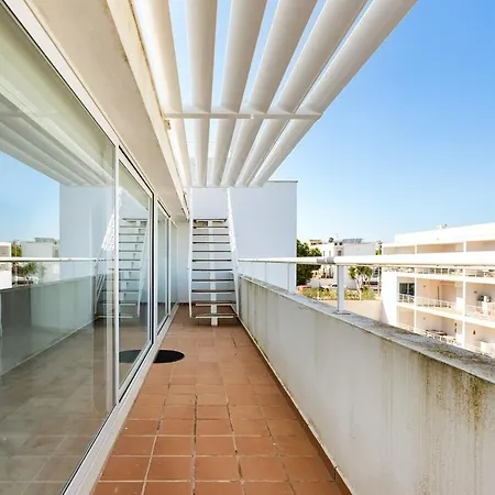 Apartment Seagull House - Ocean View Retreat With Pool