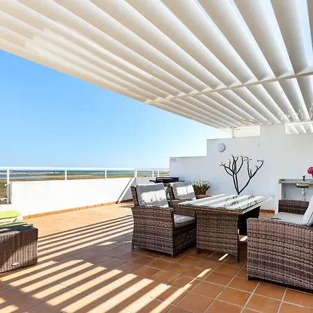 Seagull House - Ocean View Retreat With Pool Apartment Fuzeta